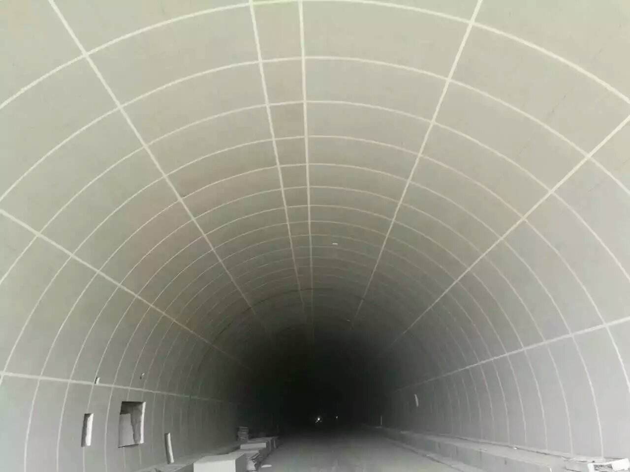 隧道板